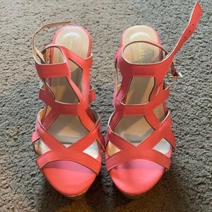 Charming Charlie Coral Wedges Sz 8.5